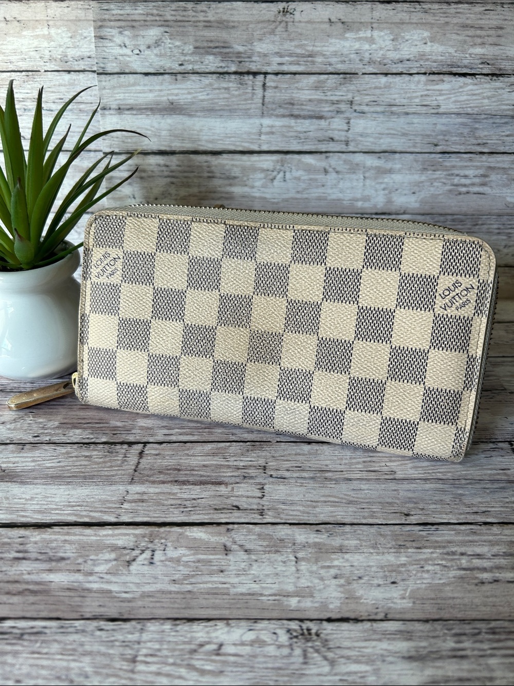 Louis Vuitton Long Zippy Wallet in Damier Azur Canvas